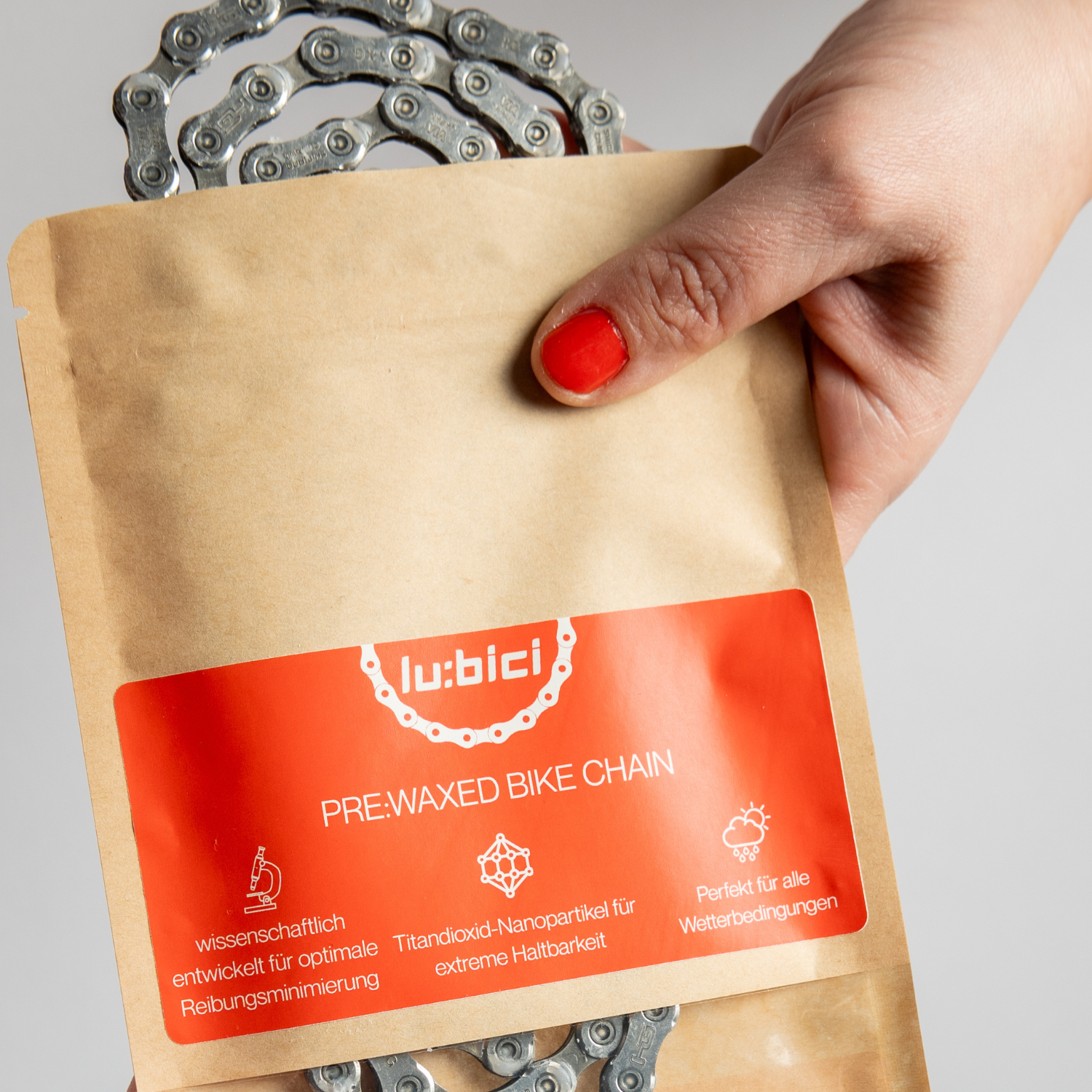 Pre-waxed bike chains